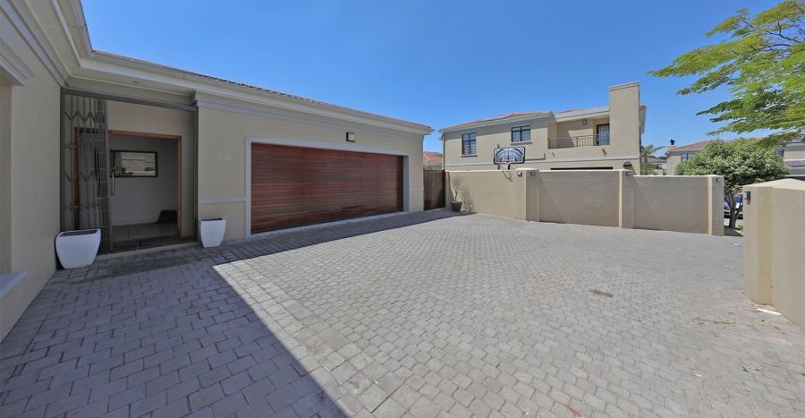 3 Bedroom Property for Sale in Plattekloof Western Cape